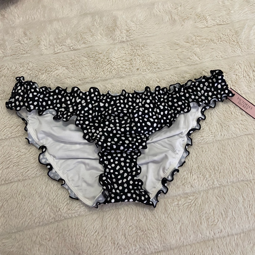 Victoria’s Secret swim
